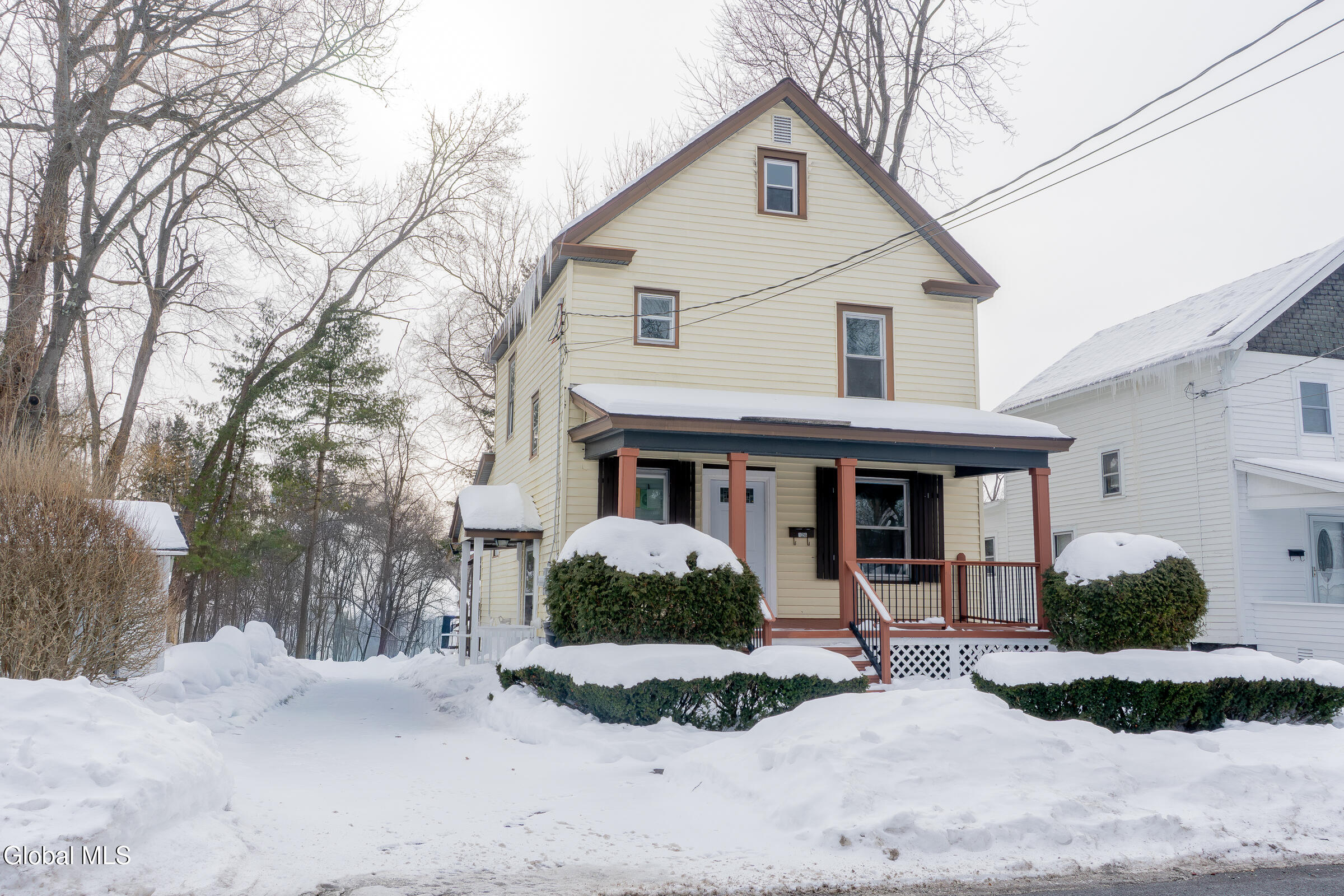 126 Manchester Road Schenectady NY 12304