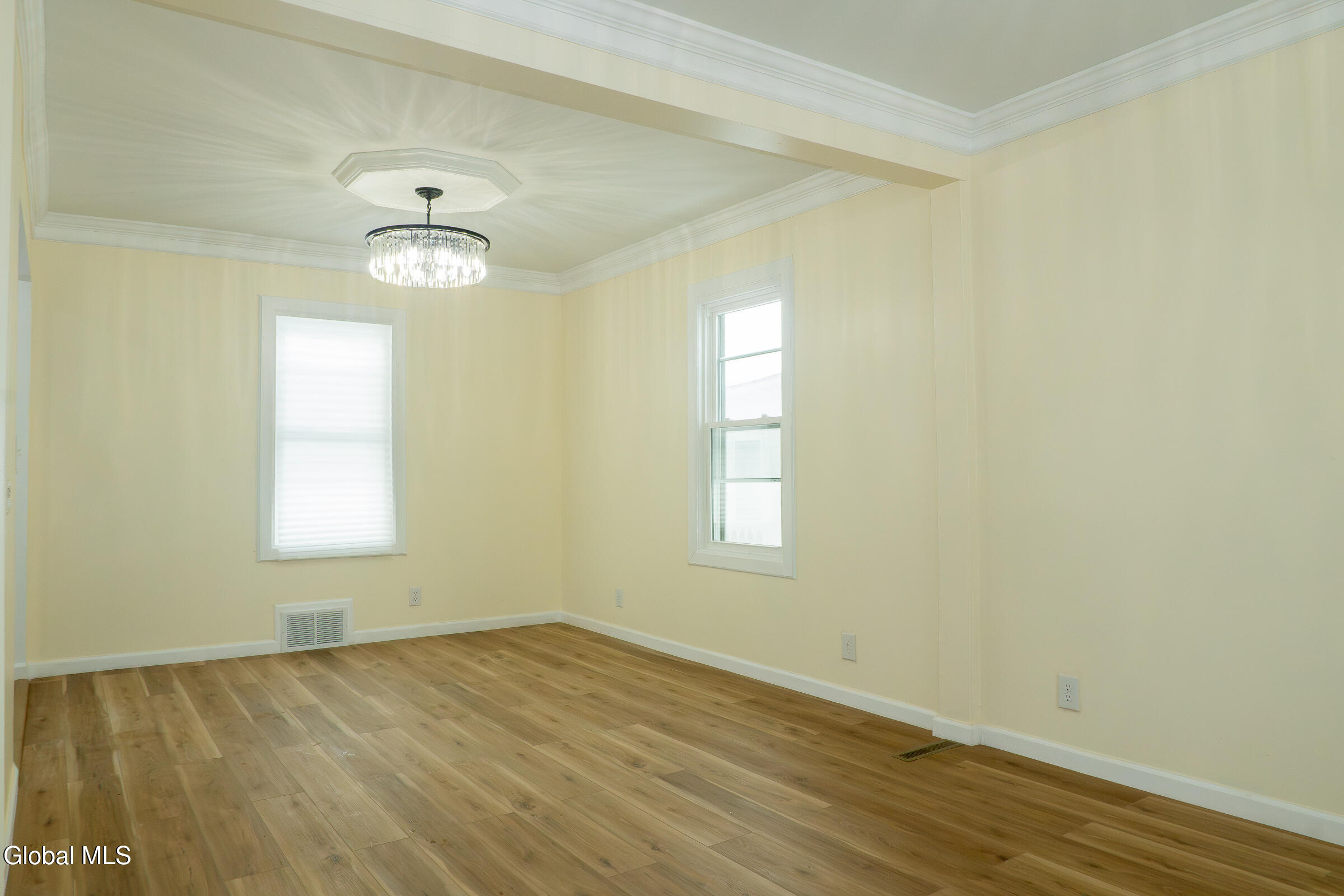 126 Manchester Road Schenectady NY 12304