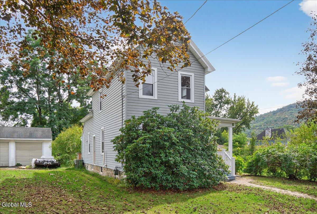 8 Orchard Street Rotterdam Junction NY 12150