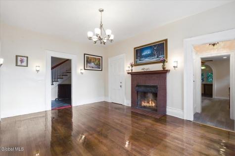 105 Brunswick Road Troy NY 12180