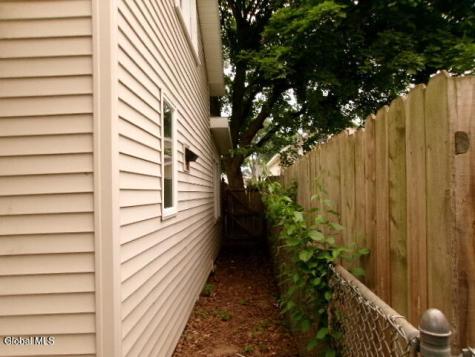 78 Oakdale Avenue Schenectady NY 12306