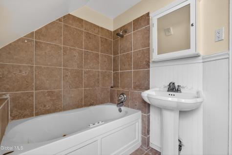 2510 Troy-schenectady Road Niskayuna NY 12309