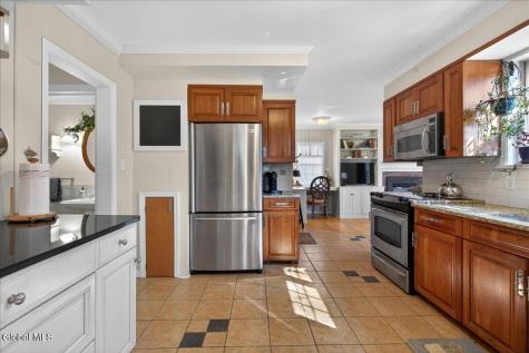 9 Luzerne Place Queensbury NY 12804