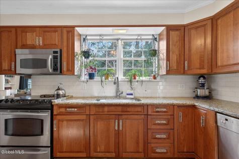 9 Luzerne Place Queensbury NY 12804