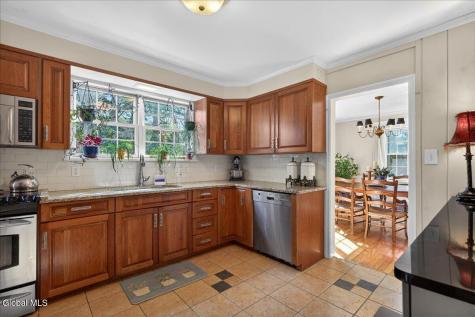 9 Luzerne Place Queensbury NY 12804