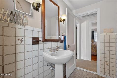 9 Luzerne Place Queensbury NY 12804