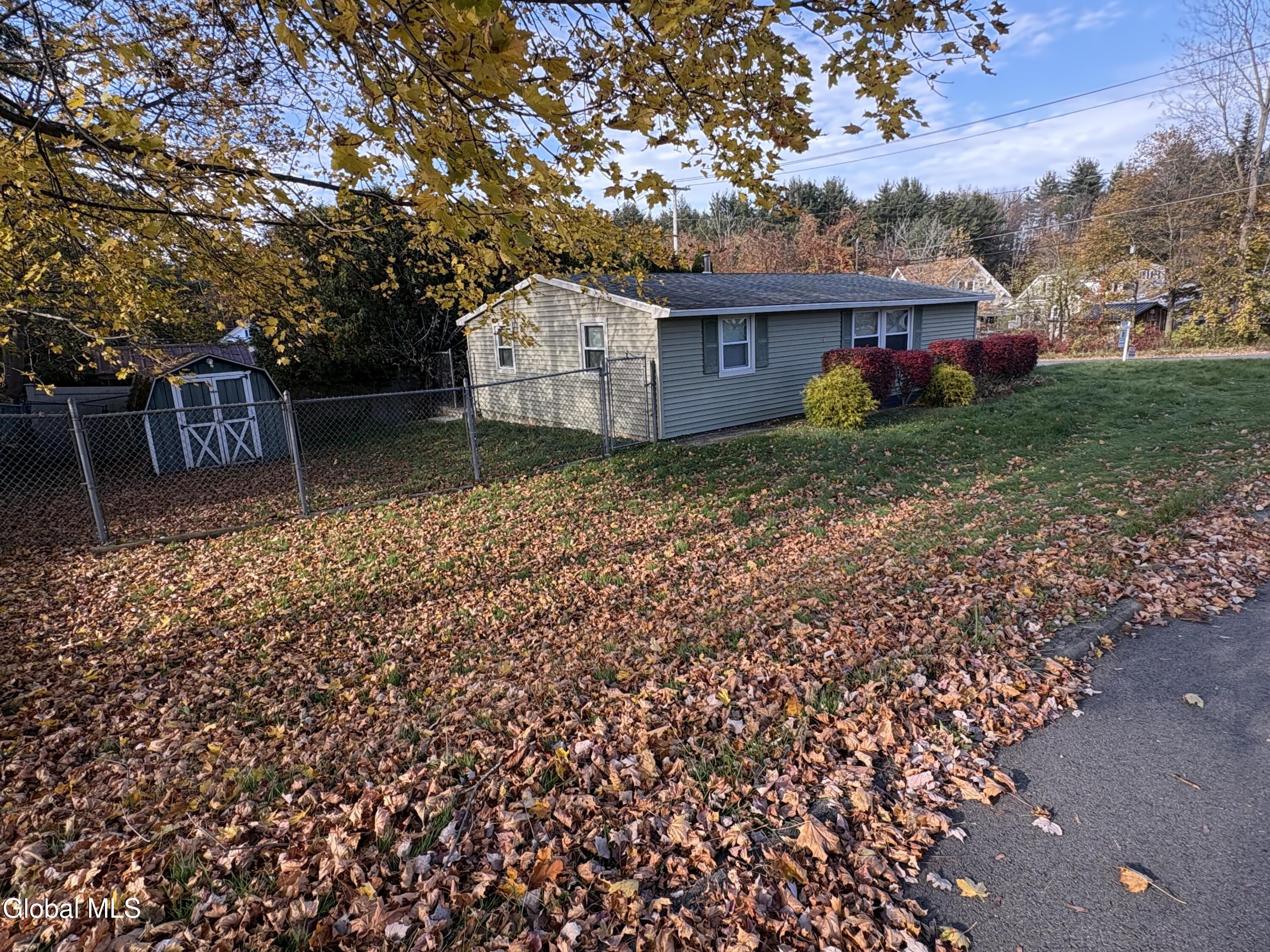 13 Harvard Avenue Amsterdam NY 12010