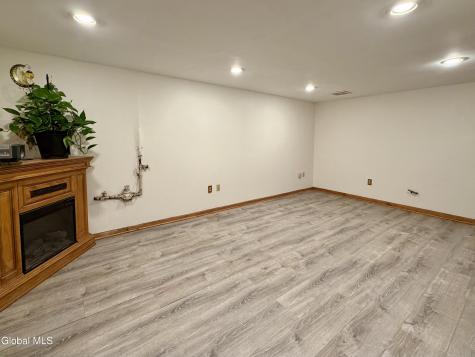 9 Hathorn Boulevard Saratoga Springs NY 12866