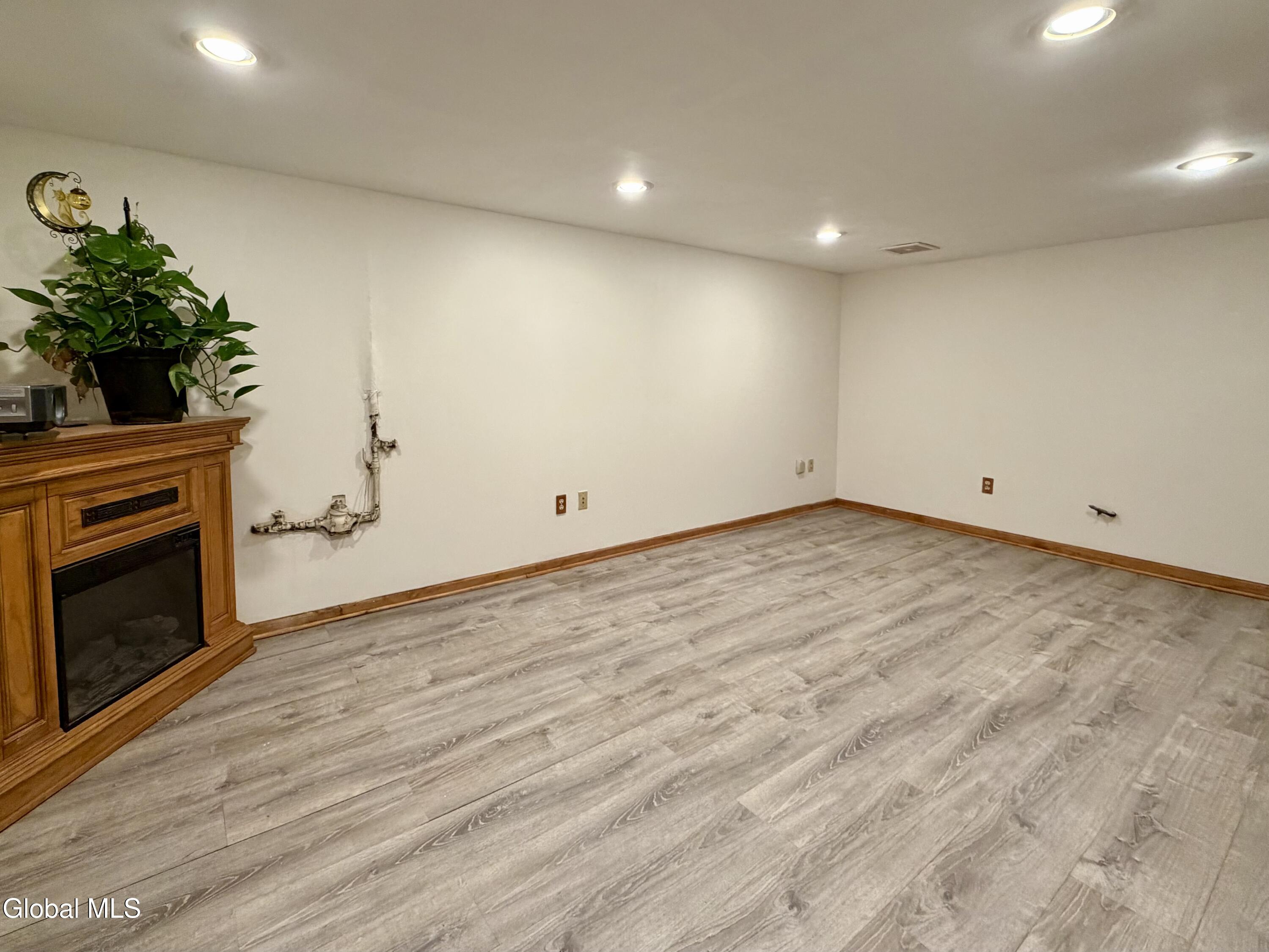 9 Hathorn Boulevard Saratoga Springs NY 12866