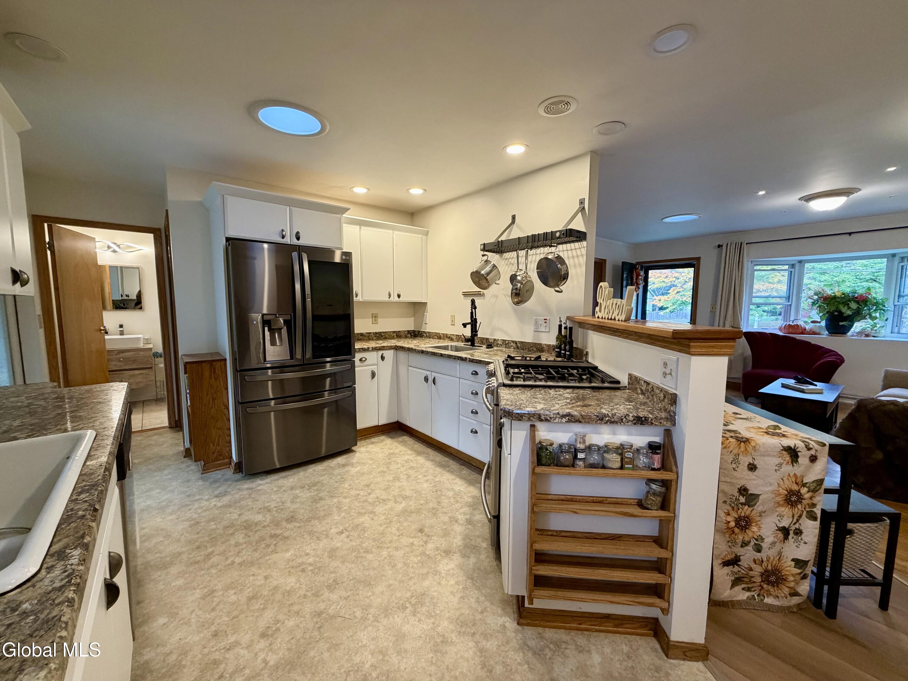 9 Hathorn Boulevard Saratoga Springs NY 12866