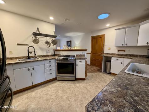 9 Hathorn Boulevard Saratoga Springs NY 12866