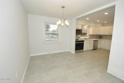 27 Donna Drive Albany NY 12205