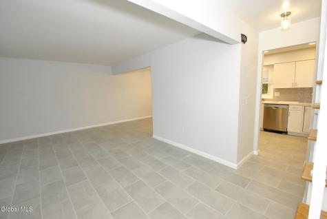 27 Donna Drive Albany NY 12205