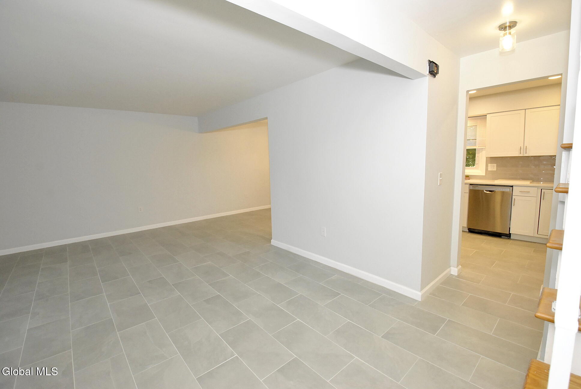 27 Donna Drive Albany NY 12205