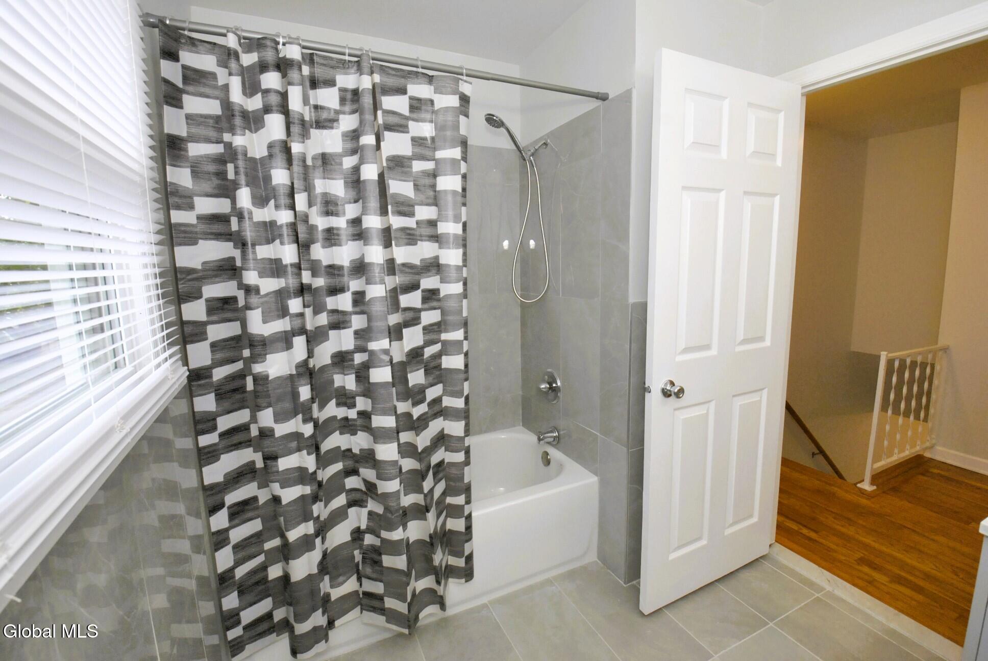 27 Donna Drive Albany NY 12205