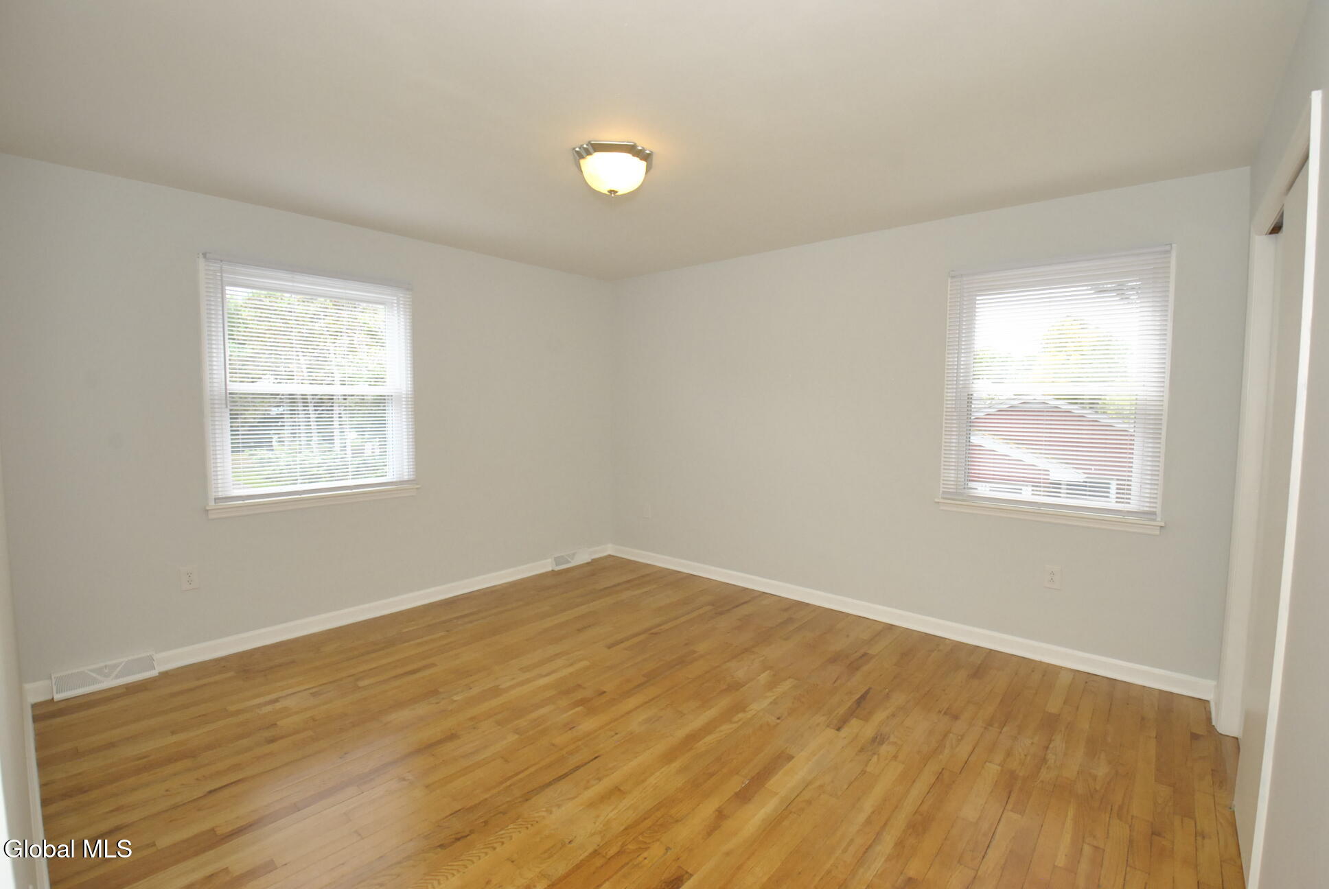 27 Donna Drive Albany NY 12205