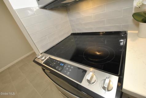 27 Donna Drive Albany NY 12205