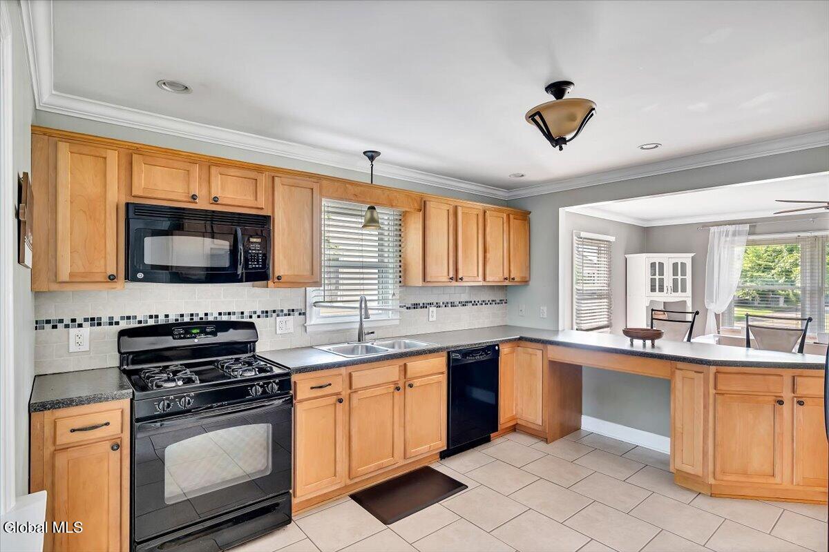 24 Bruen Court East Greenbush NY 12144