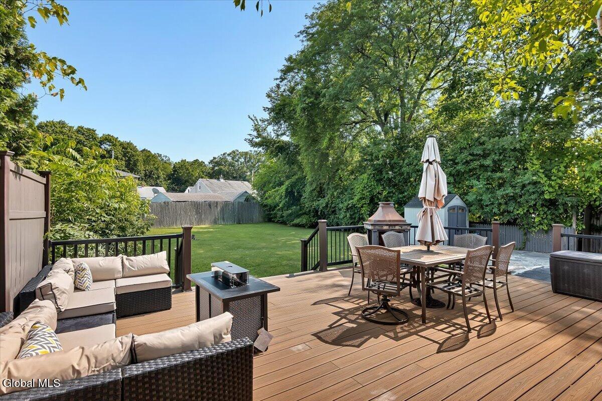 24 Bruen Court East Greenbush NY 12144