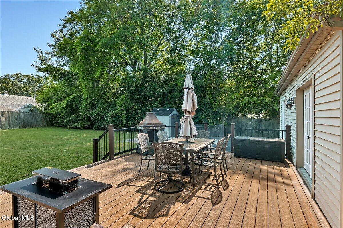 24 Bruen Court East Greenbush NY 12144