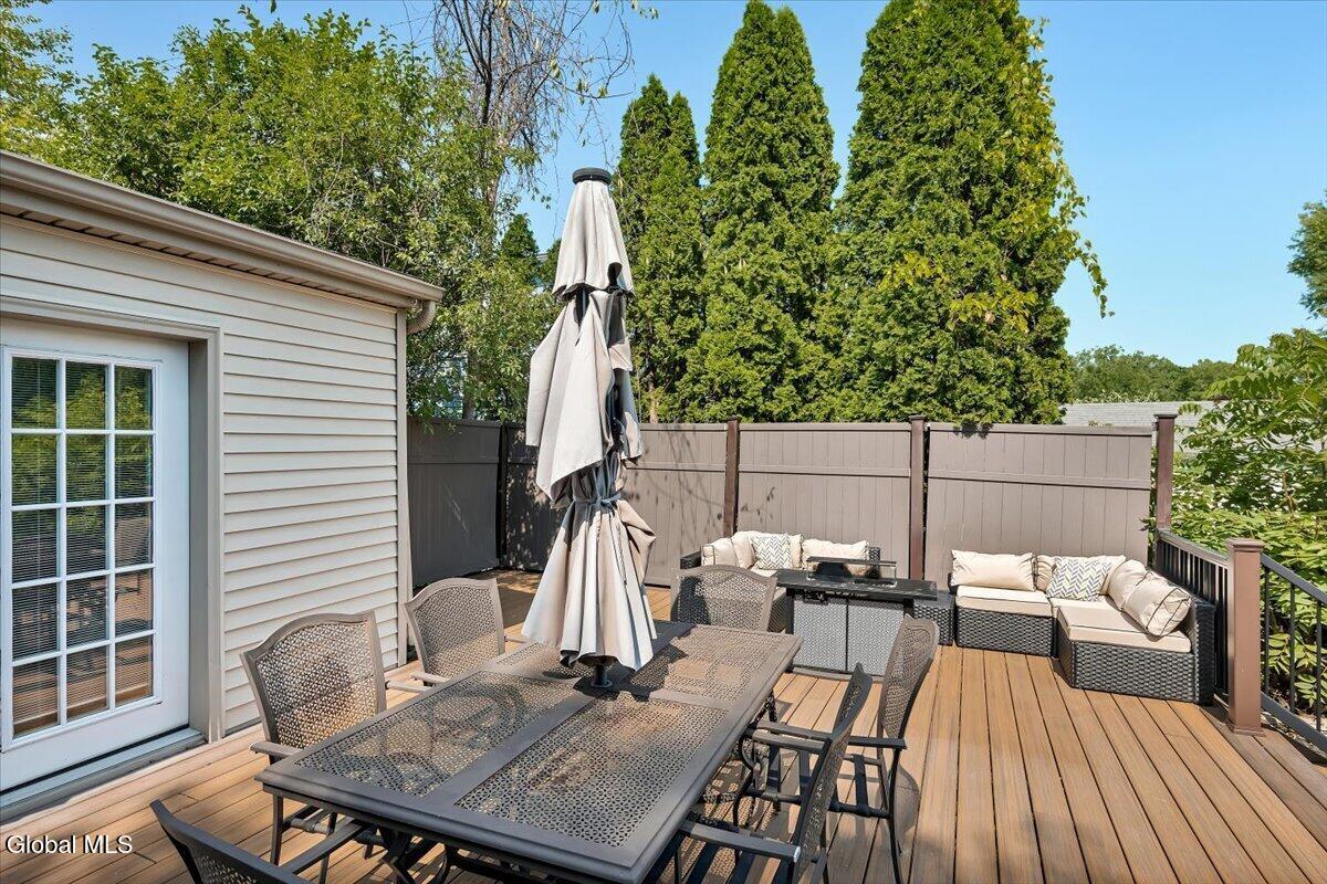 24 Bruen Court East Greenbush NY 12144
