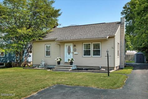 24 Bruen Court East Greenbush NY 12144