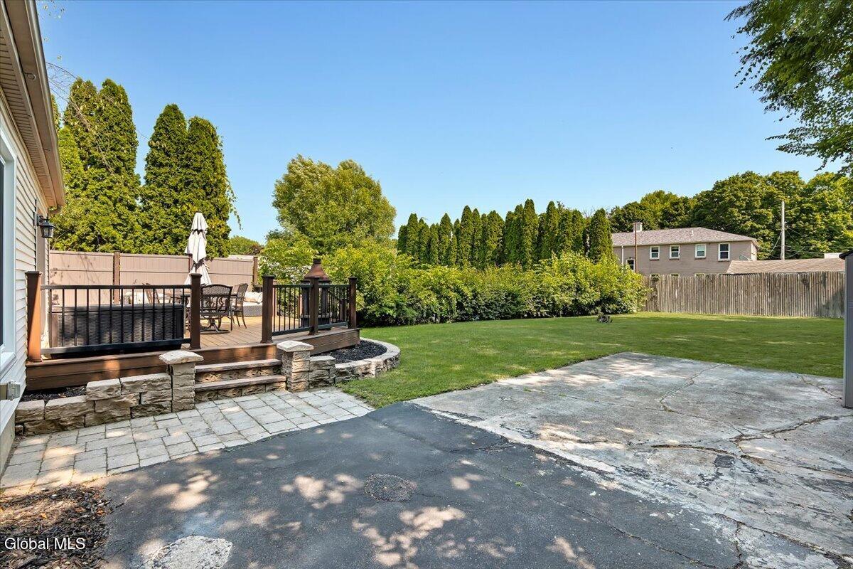 24 Bruen Court East Greenbush NY 12144