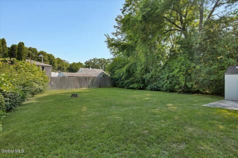 24 Bruen Court East Greenbush NY 12144