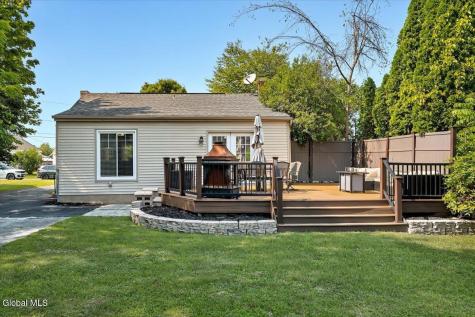 24 Bruen Court East Greenbush NY 12144