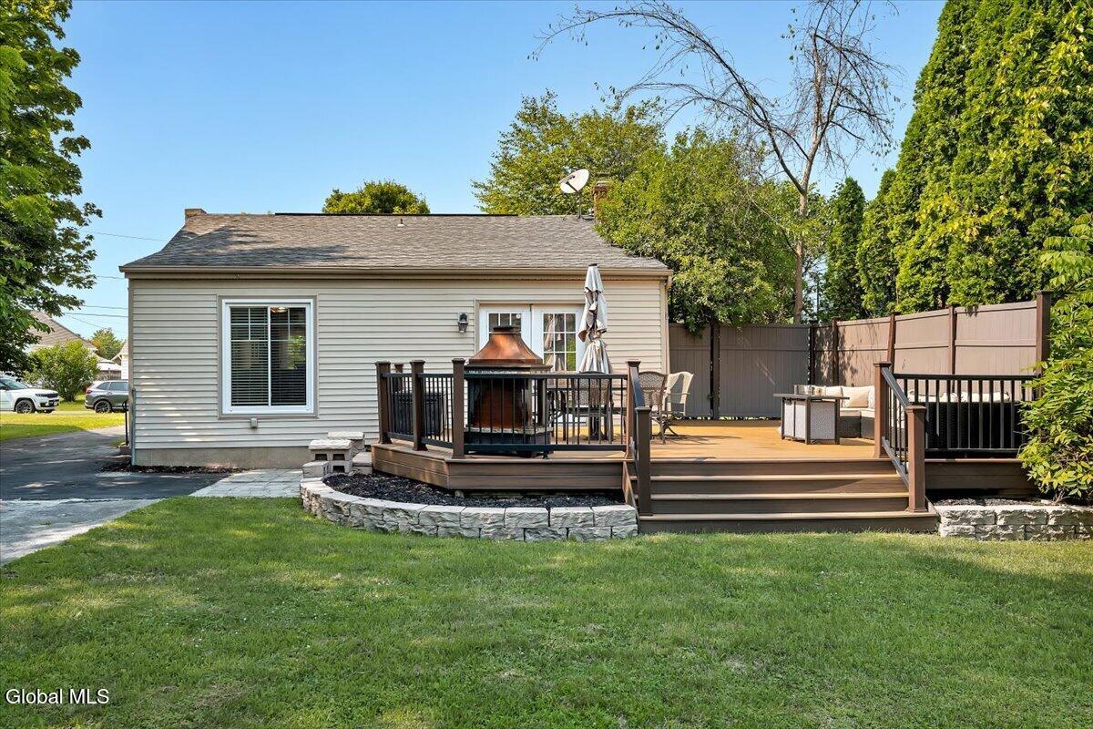 24 Bruen Court East Greenbush NY 12144