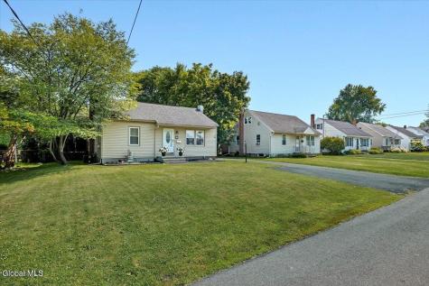 24 Bruen Court East Greenbush NY 12144