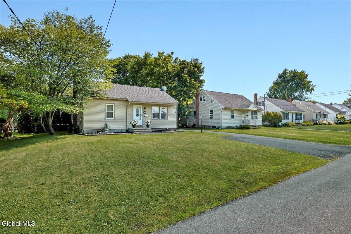 24 Bruen Court East Greenbush NY 12144