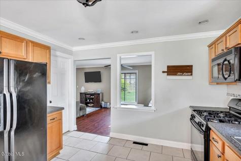 24 Bruen Court East Greenbush NY 12144