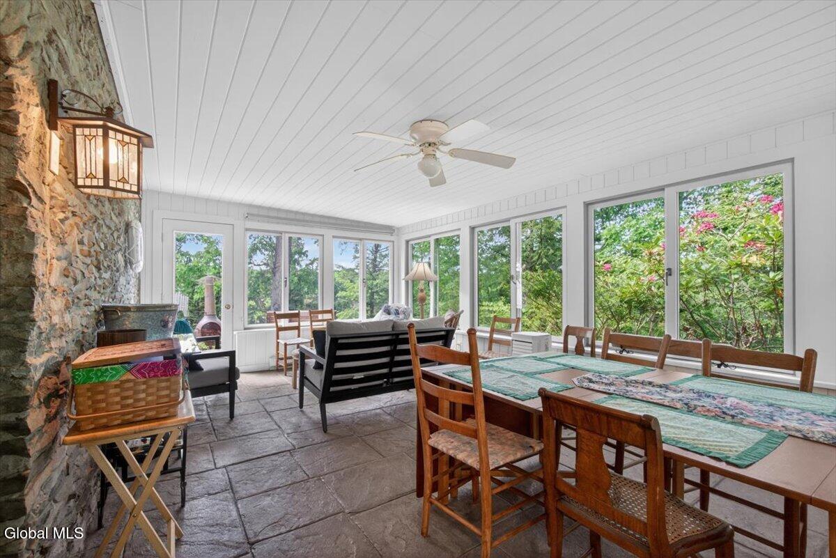 159 Eastside Drive Ballston Lake NY 12019