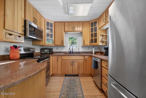 159 Eastside Drive Ballston Lake NY 12019