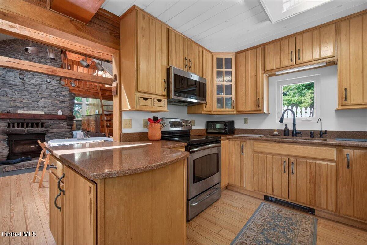 159 Eastside Drive Ballston Lake NY 12019
