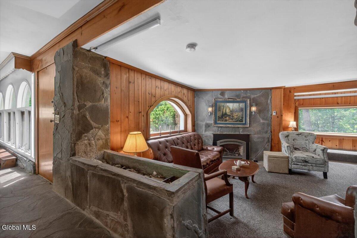 159 Eastside Drive Ballston Lake NY 12019
