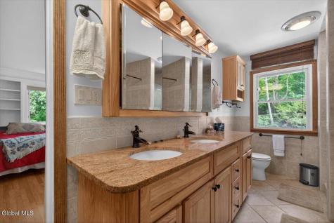 159 Eastside Drive Ballston Lake NY 12019