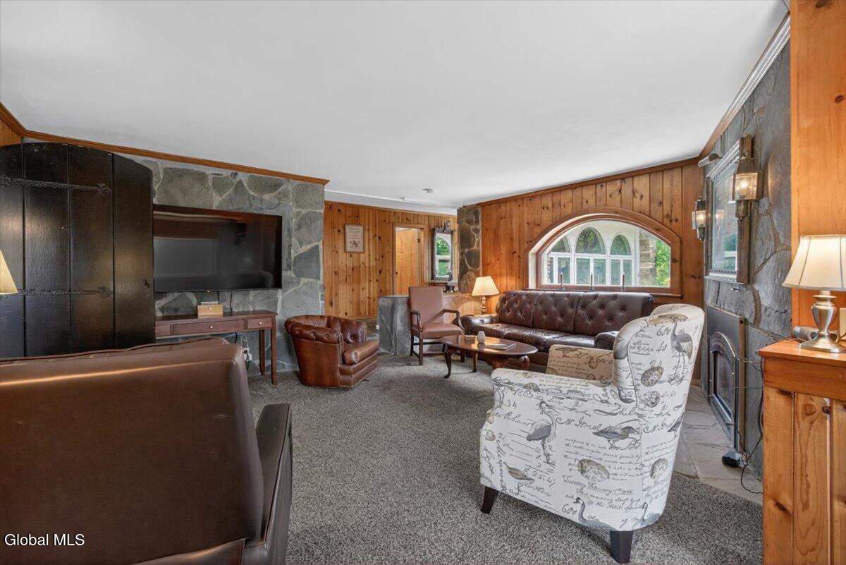 159 Eastside Drive Ballston Lake NY 12019