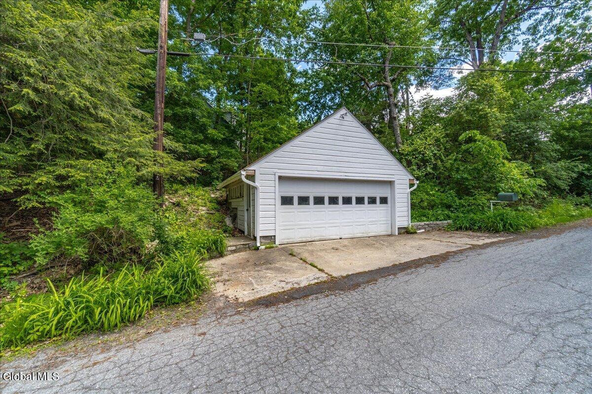 159 Eastside Drive Ballston Lake NY 12019