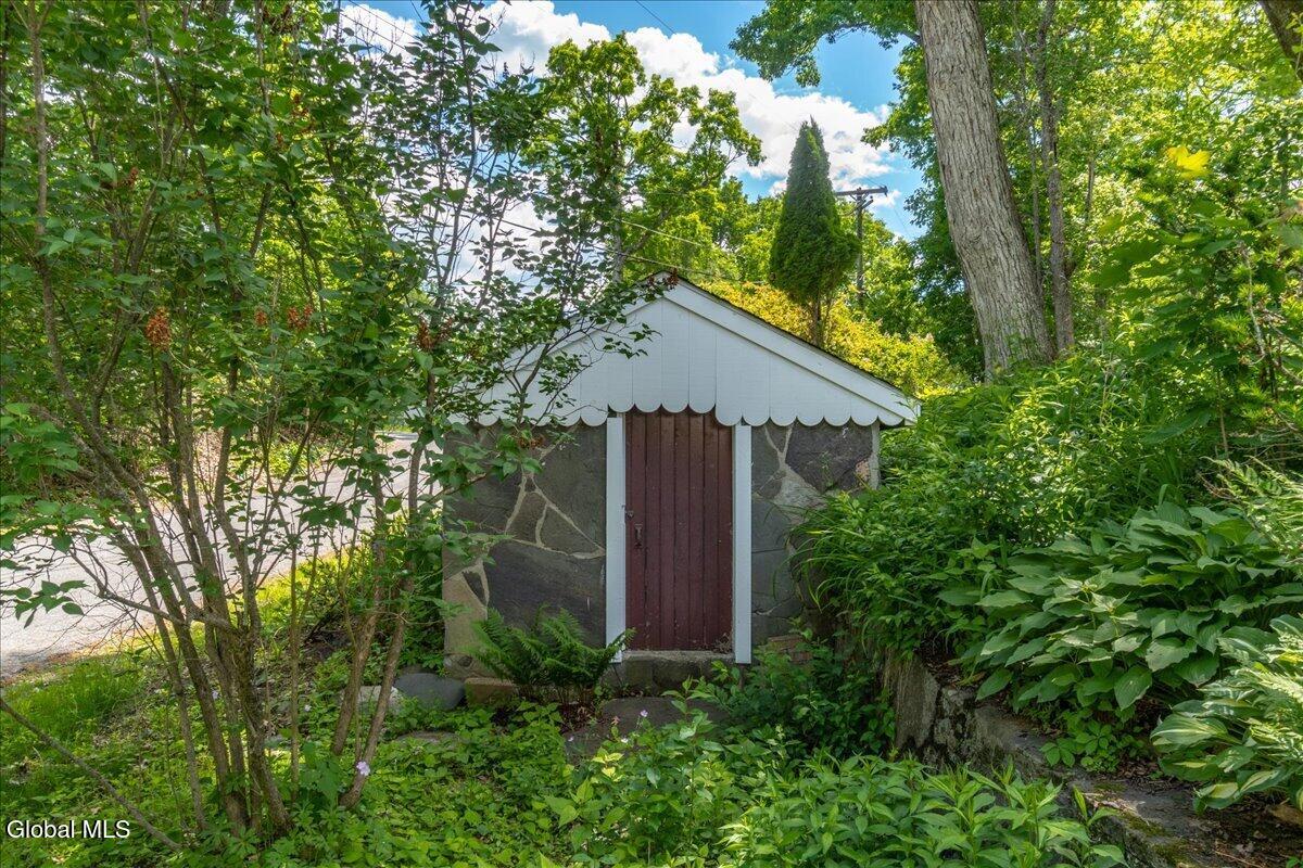 159 Eastside Drive Ballston Lake NY 12019