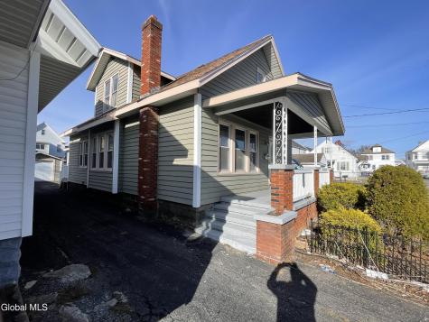 1328 Dewitt Street Schenectady NY 12303