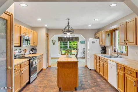 525 Crook's Grove Road Ballston Spa NY 12020