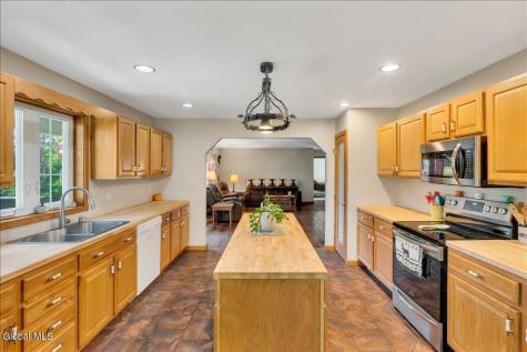 525 Crook's Grove Road Ballston Spa NY 12020