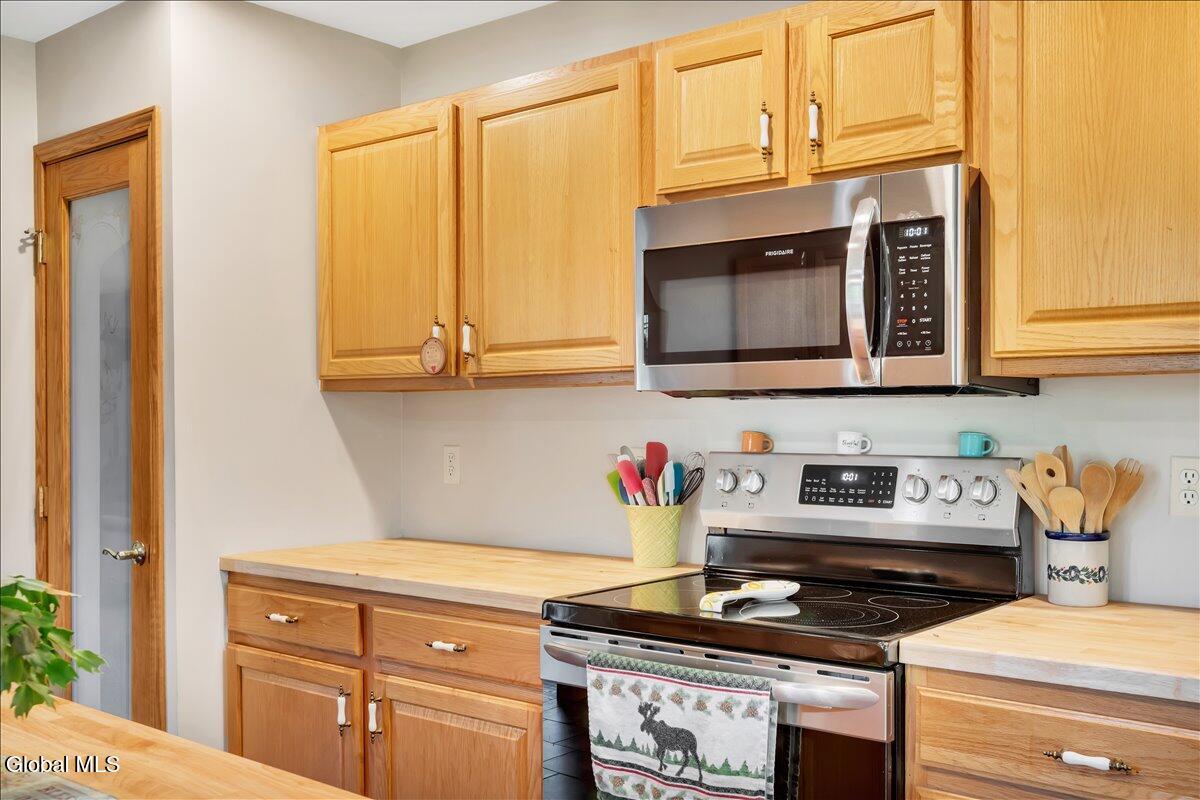 525 Crook's Grove Road Ballston Spa NY 12020