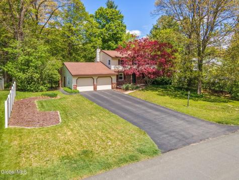 13 Pinehurst Drive Clifton Park NY 12065
