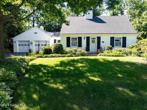 51 Greenleaf Drive Delmar NY 12054