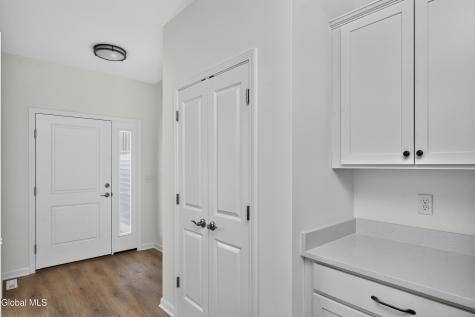 93 Whispering Pines Way Schenectady NY 12306