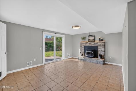 1816 Providence Avenue Niskayuna NY 12309