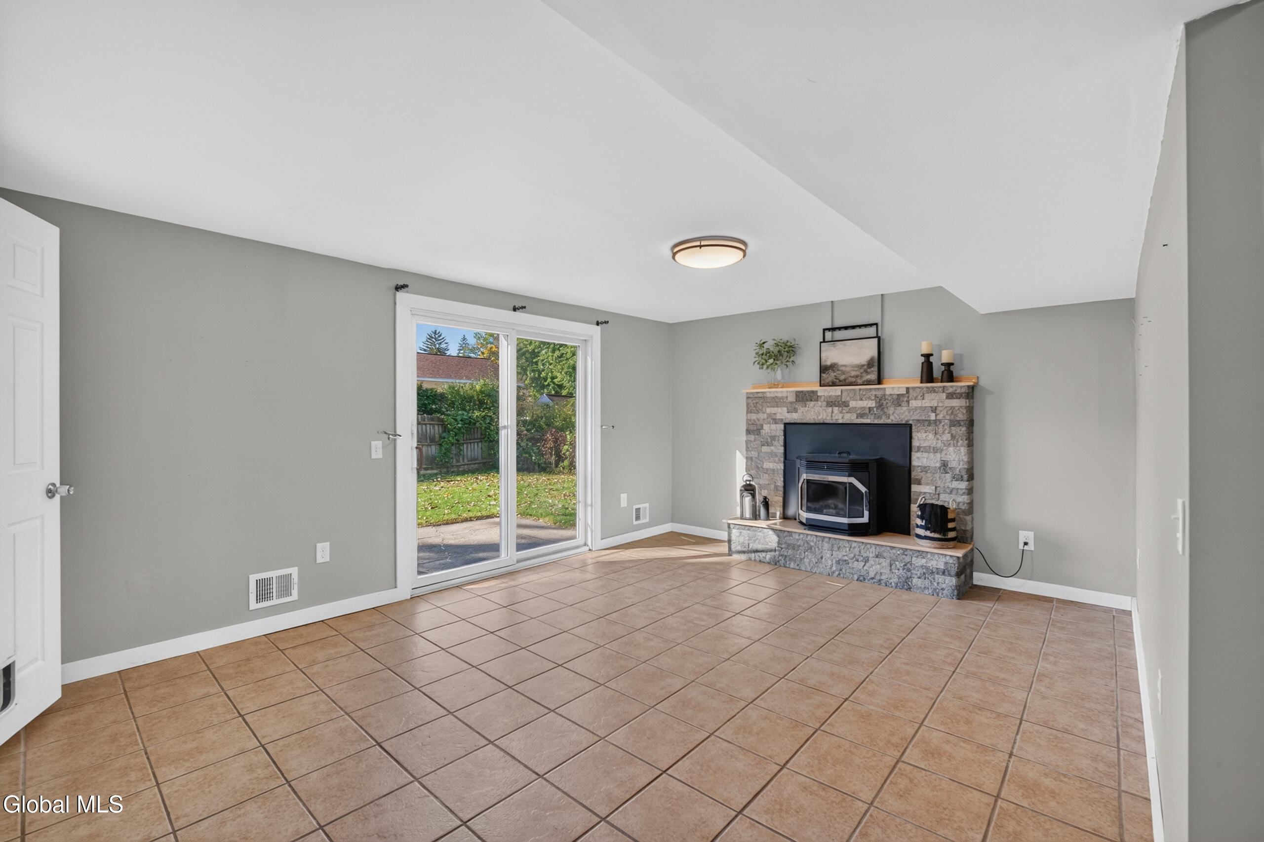 1816 Providence Avenue Niskayuna NY 12309